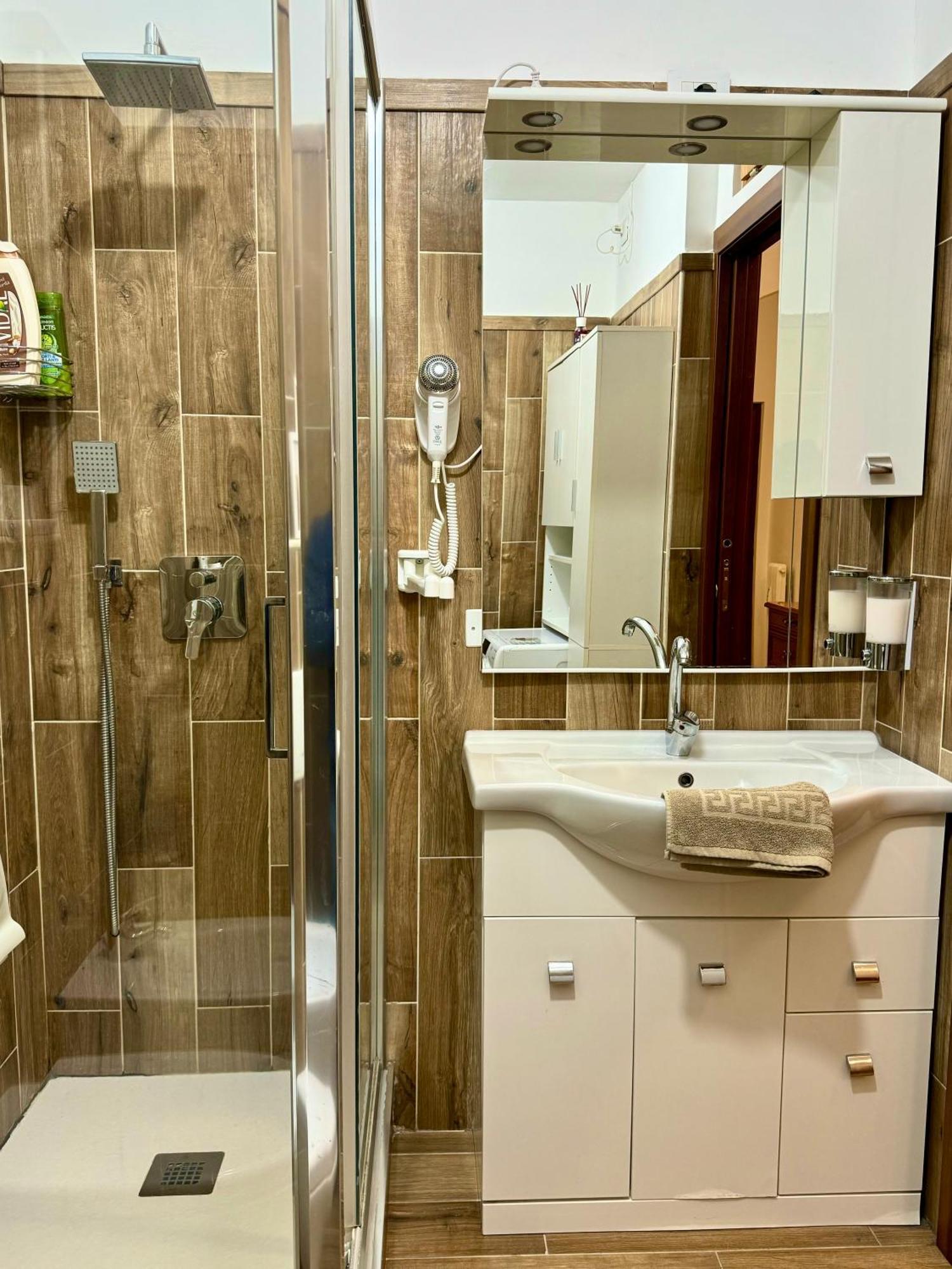 Rivabliss Apartment Bagian luar foto